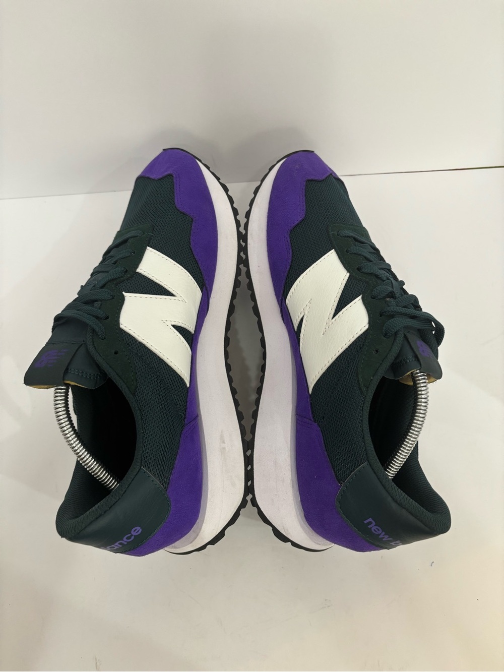 New Balance Retro Runner Sneakers in Black, Purple & White size 10.5 - Picture 7 of 9